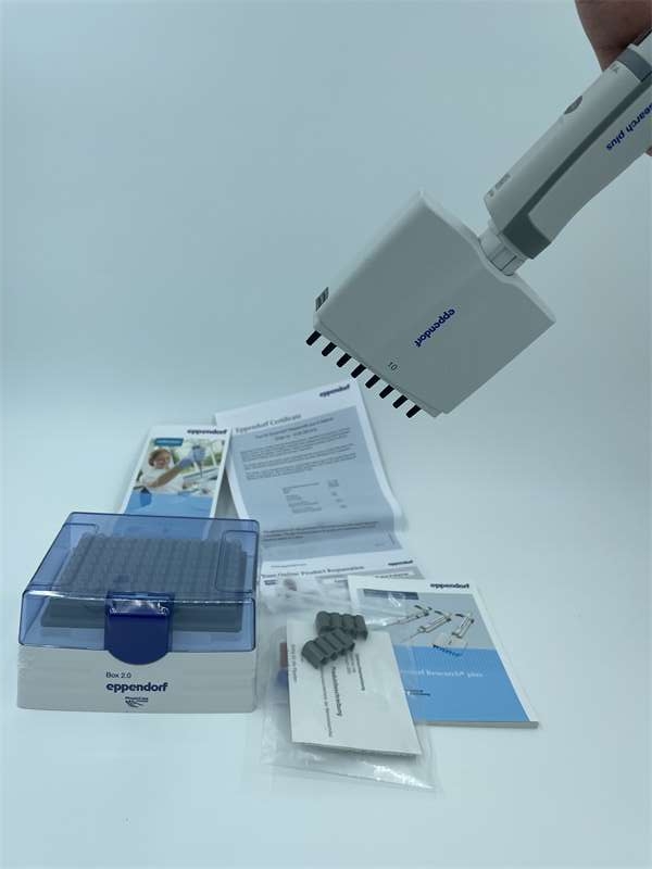 Eppendorf Research? plus 8 道 , 可调量程30 – 300 μL, 桔黄色,可调量程